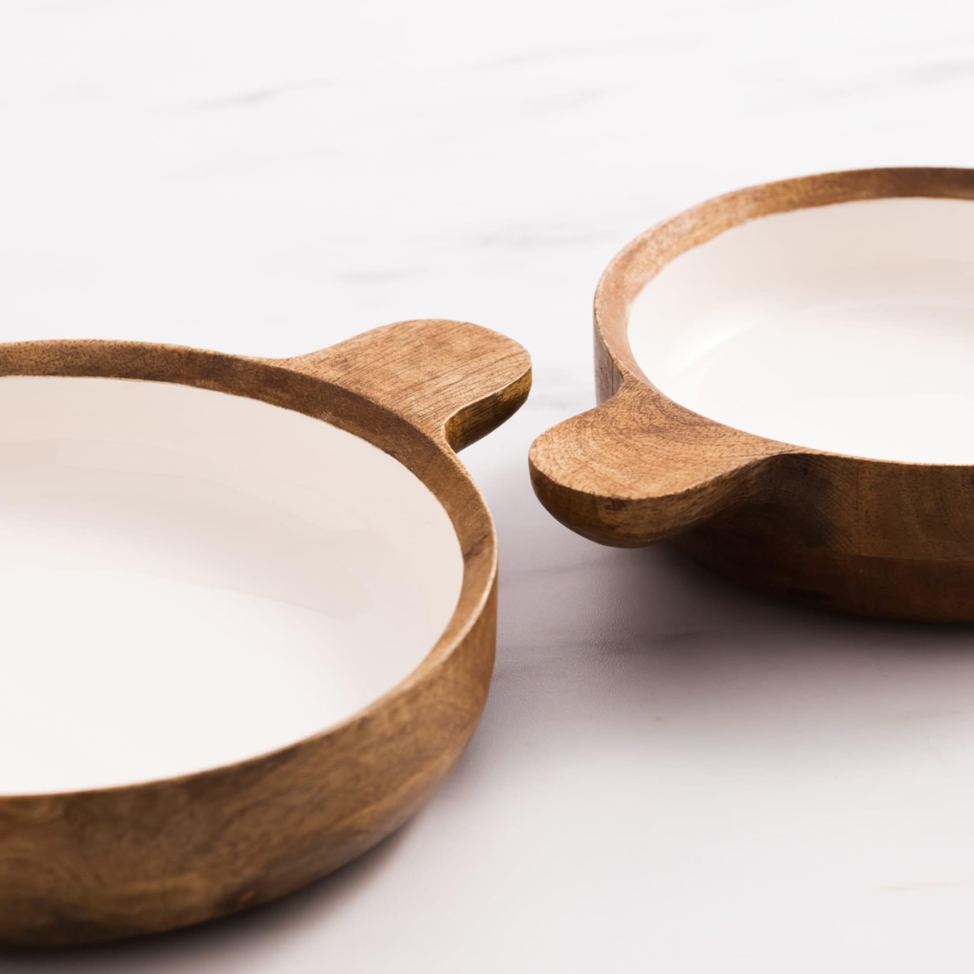 Salisbury & Co Calla Round Mango Wood Serving Bowl with Handle 23cm White Image 5