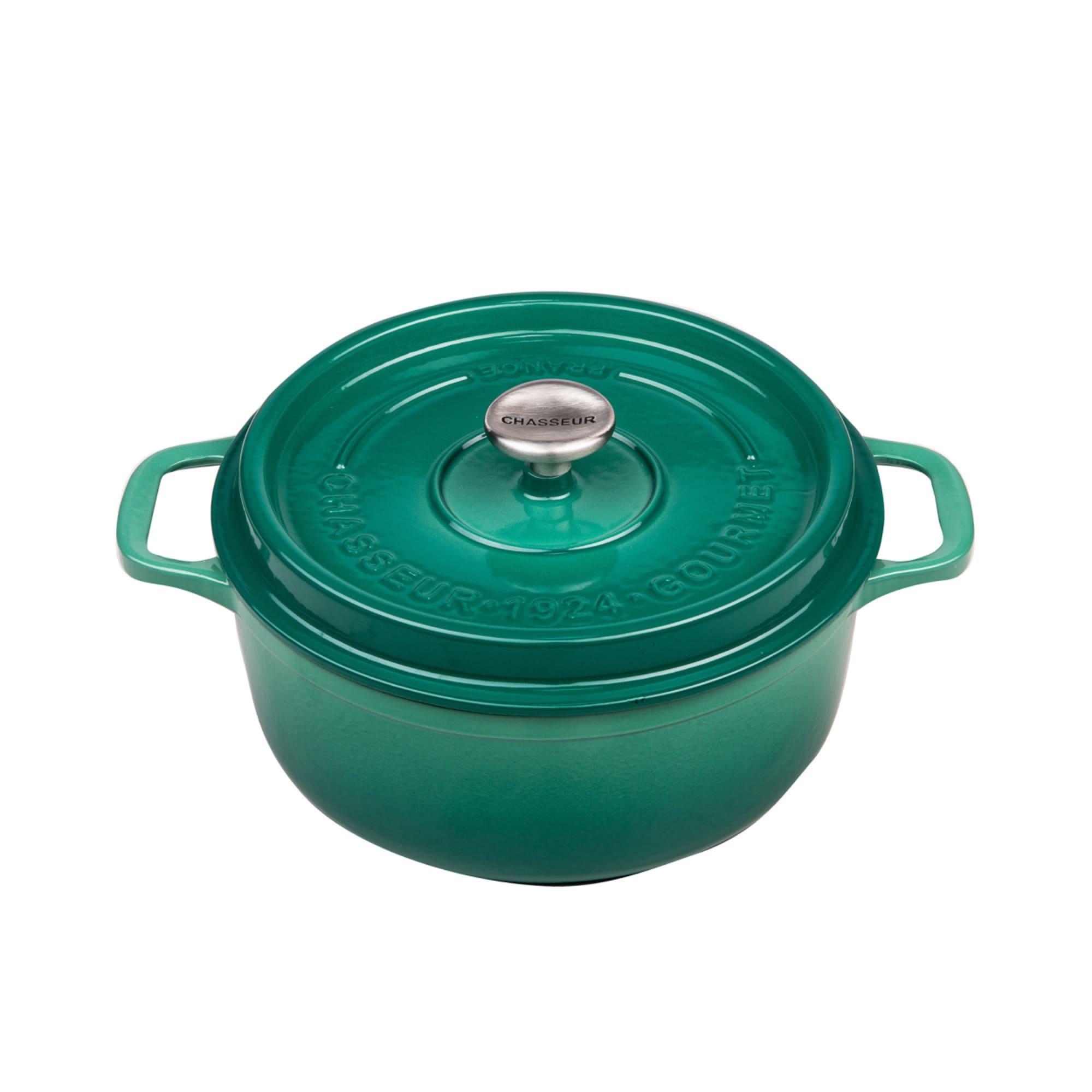 Chasseur Gourmet Round French Oven 28cm - 6.1L Jade Image 1