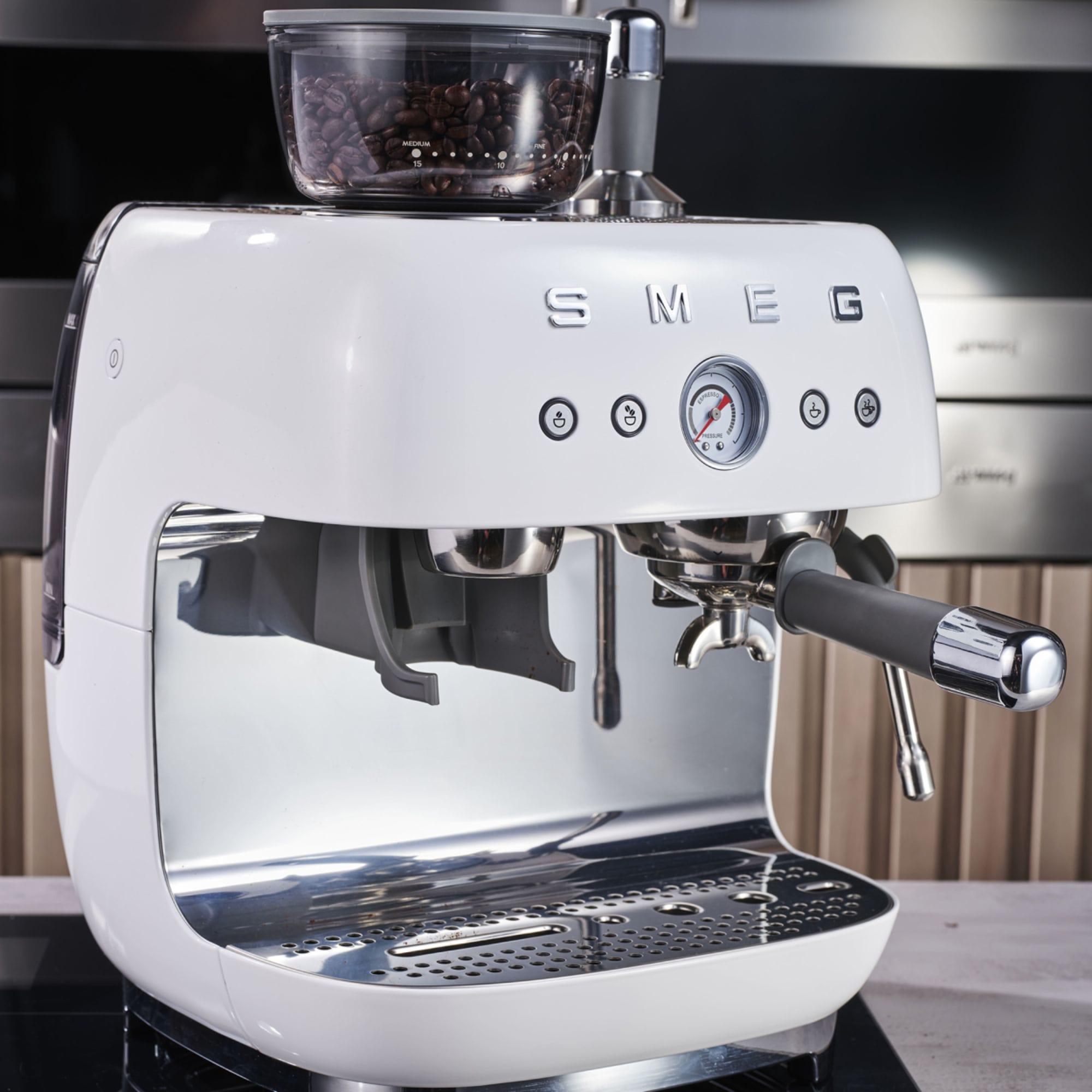 Smeg 50's Retro Style Espresso Machine with Built In Grinder White Image 7