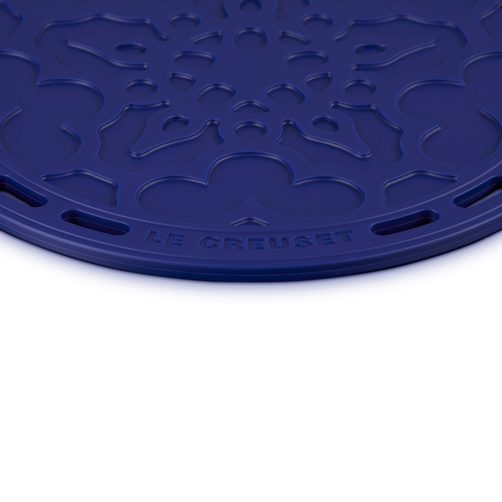 Le Creuset Heritage Silicone Trivet 20cm Azure Blue Image 2