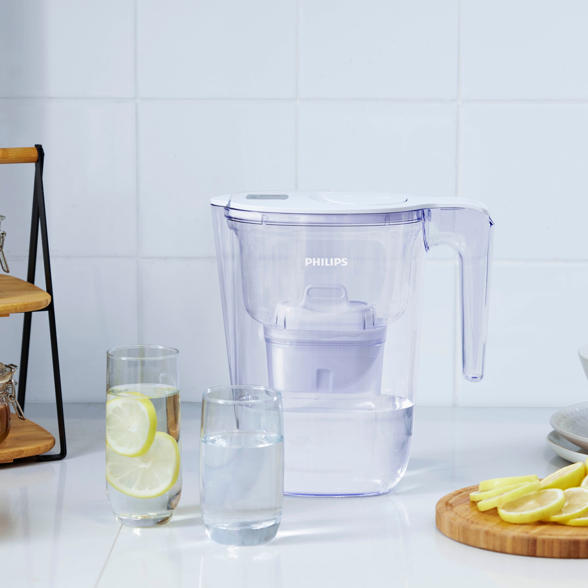 Philips Water Jug with Filter 2.6L White Image 2