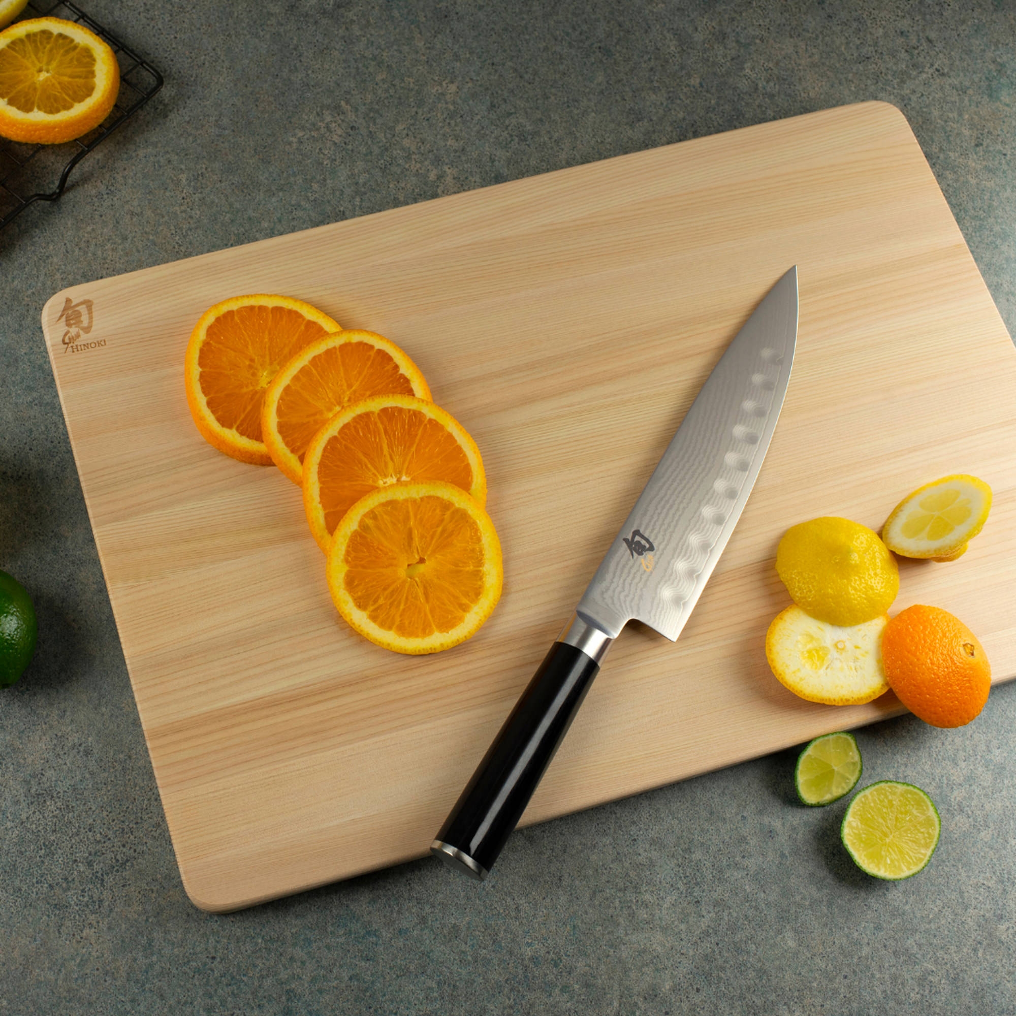 Shun Classic Scalloped Chef's Knife 20.3cm Image 2
