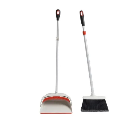 OXO Good Grips Large Sweep Set with Extendable Broom Image 1