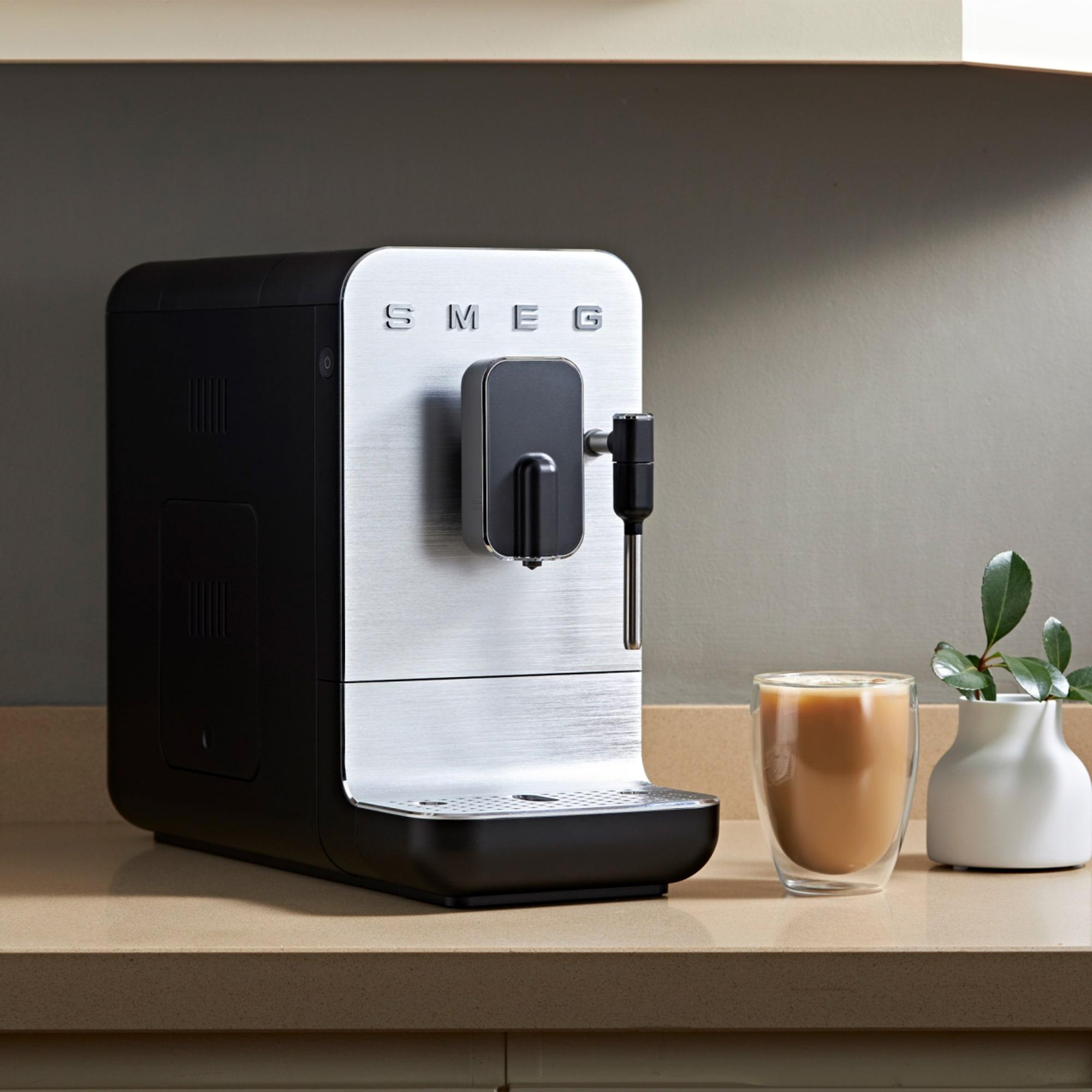 Smeg Bean to Cup BCC12 Coffee Machine with Milk Wand Matte Black Image 3