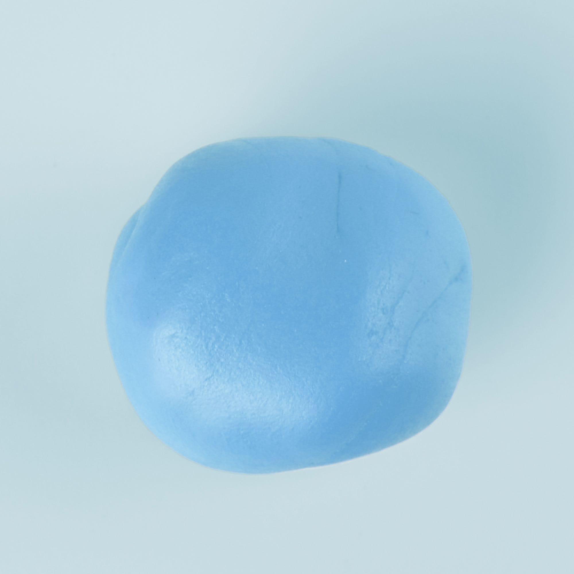 Fondtastic Premium Fondant Pastel Blue 1kg Image 2