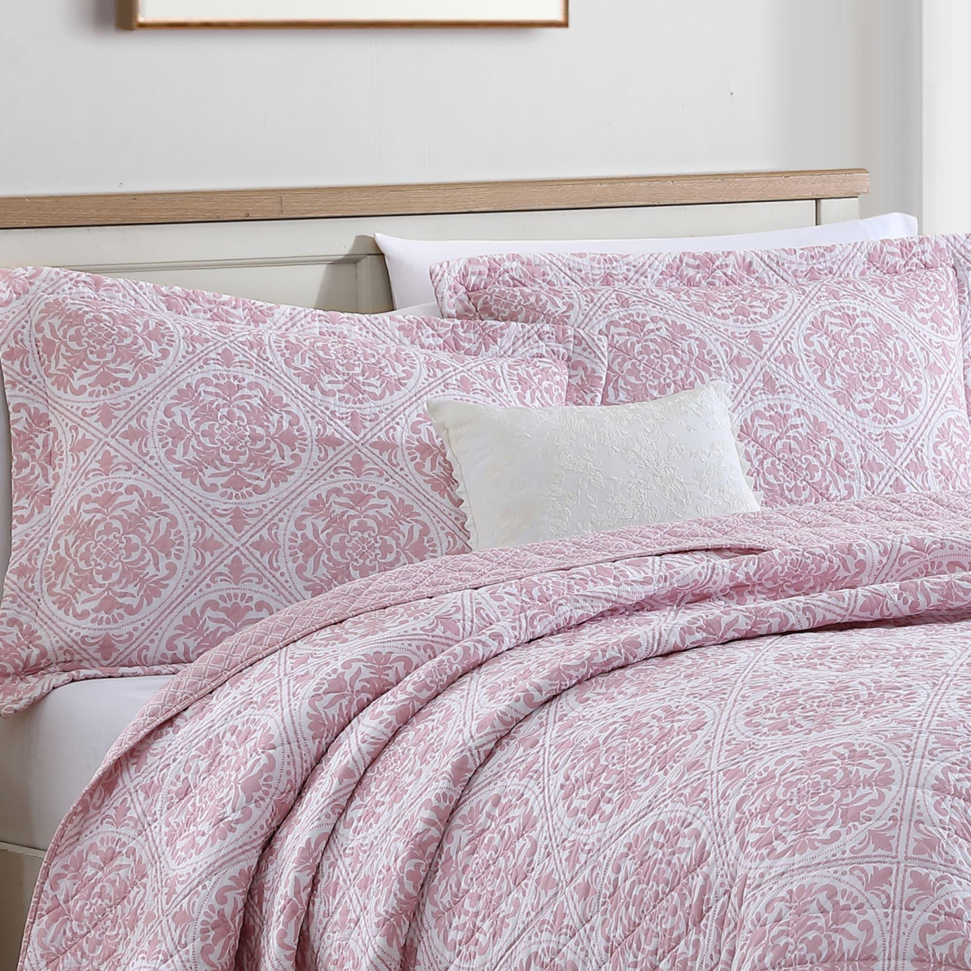 Laura Ashley Ayla Printed Coverlet Set Queen/King Image 3