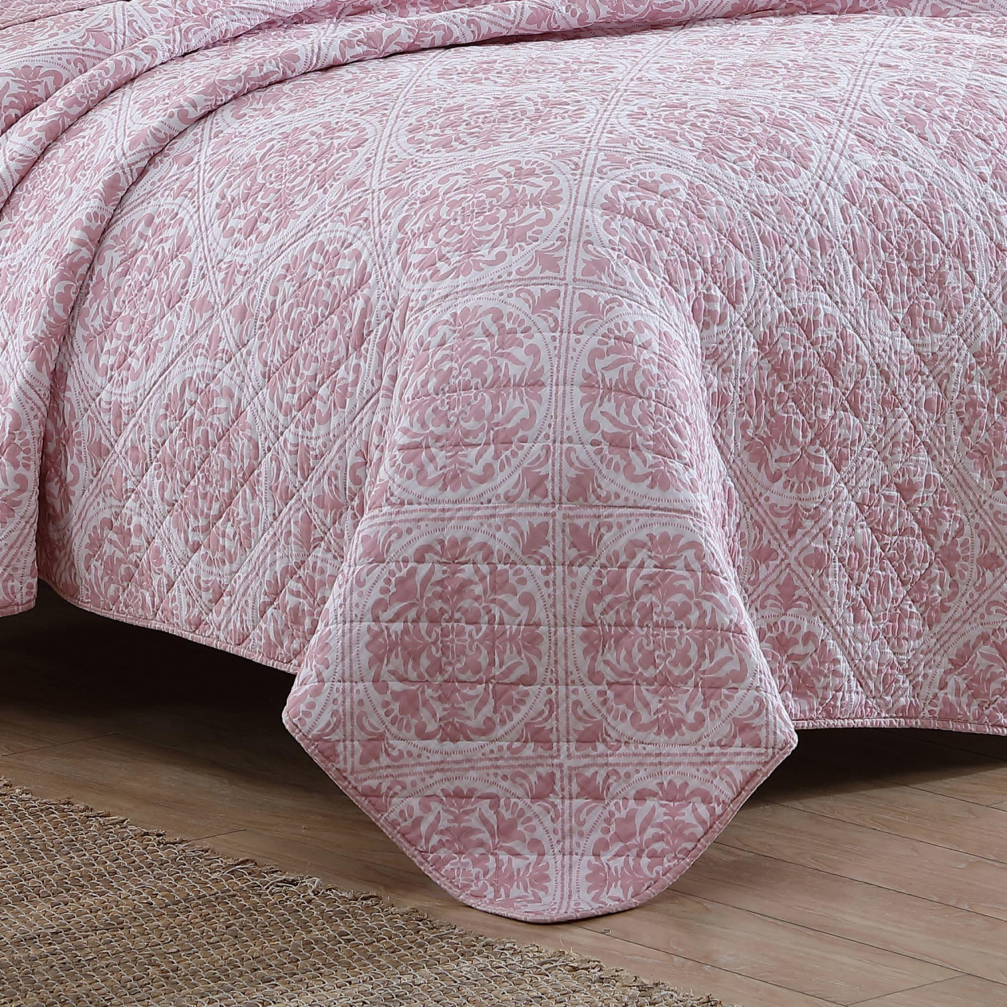 Laura Ashley Ayla Printed Coverlet Set Queen/King Image 4