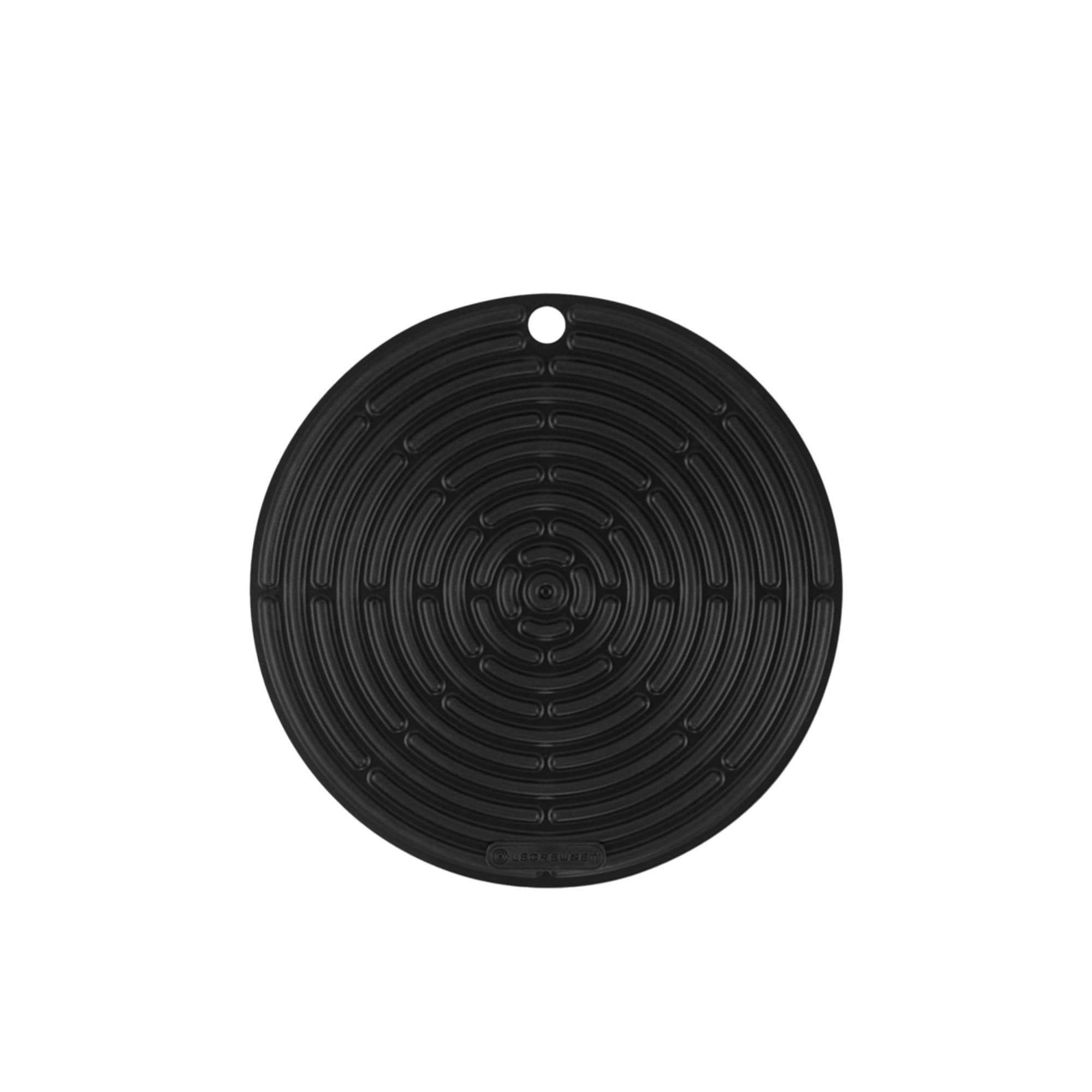Le Creuset Silicone Cool Tool Round Mat 20cm Satin Black Image 1