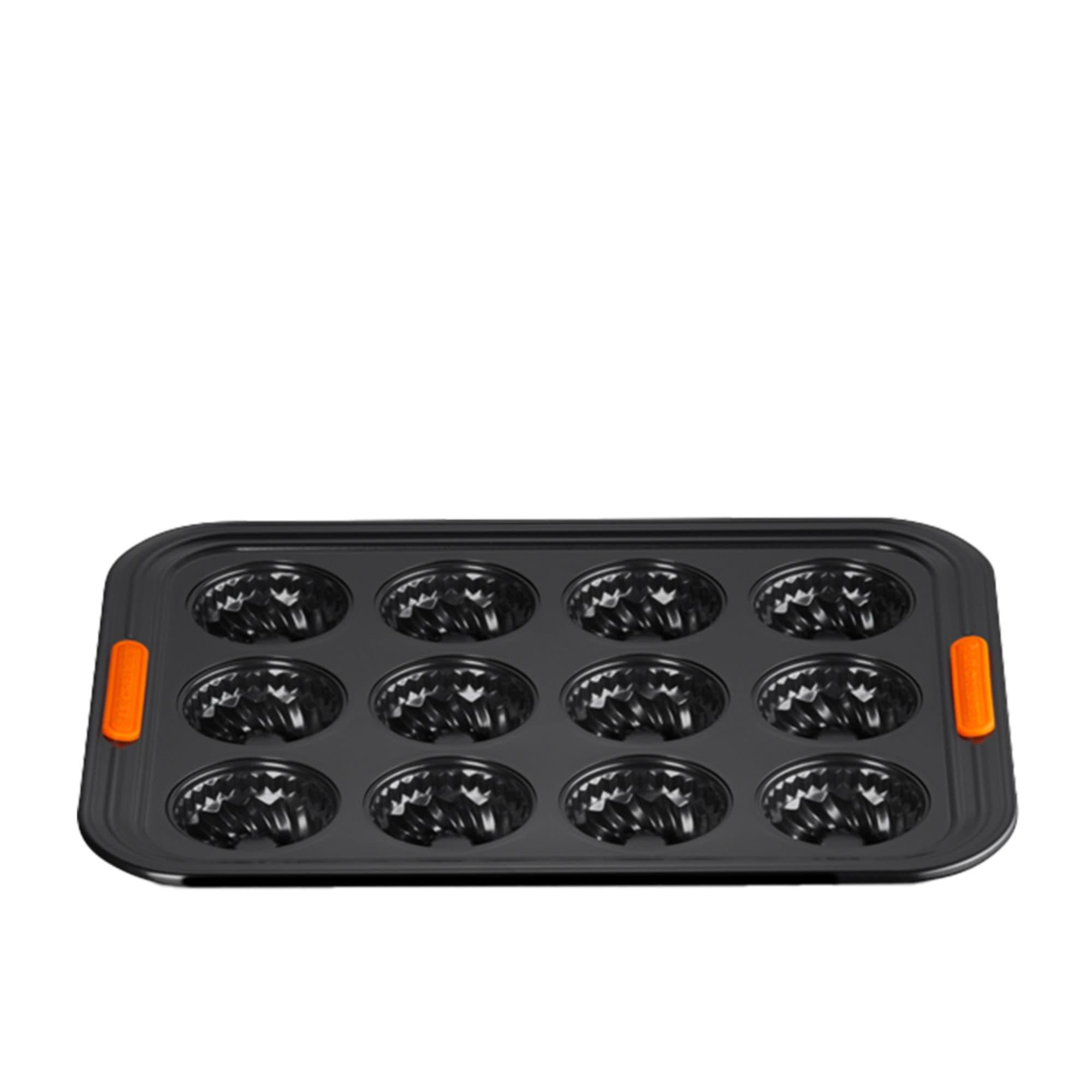 Le Creuset Toughened Non Stick 12 Cup Tube Tray 40x30cm Image 3
