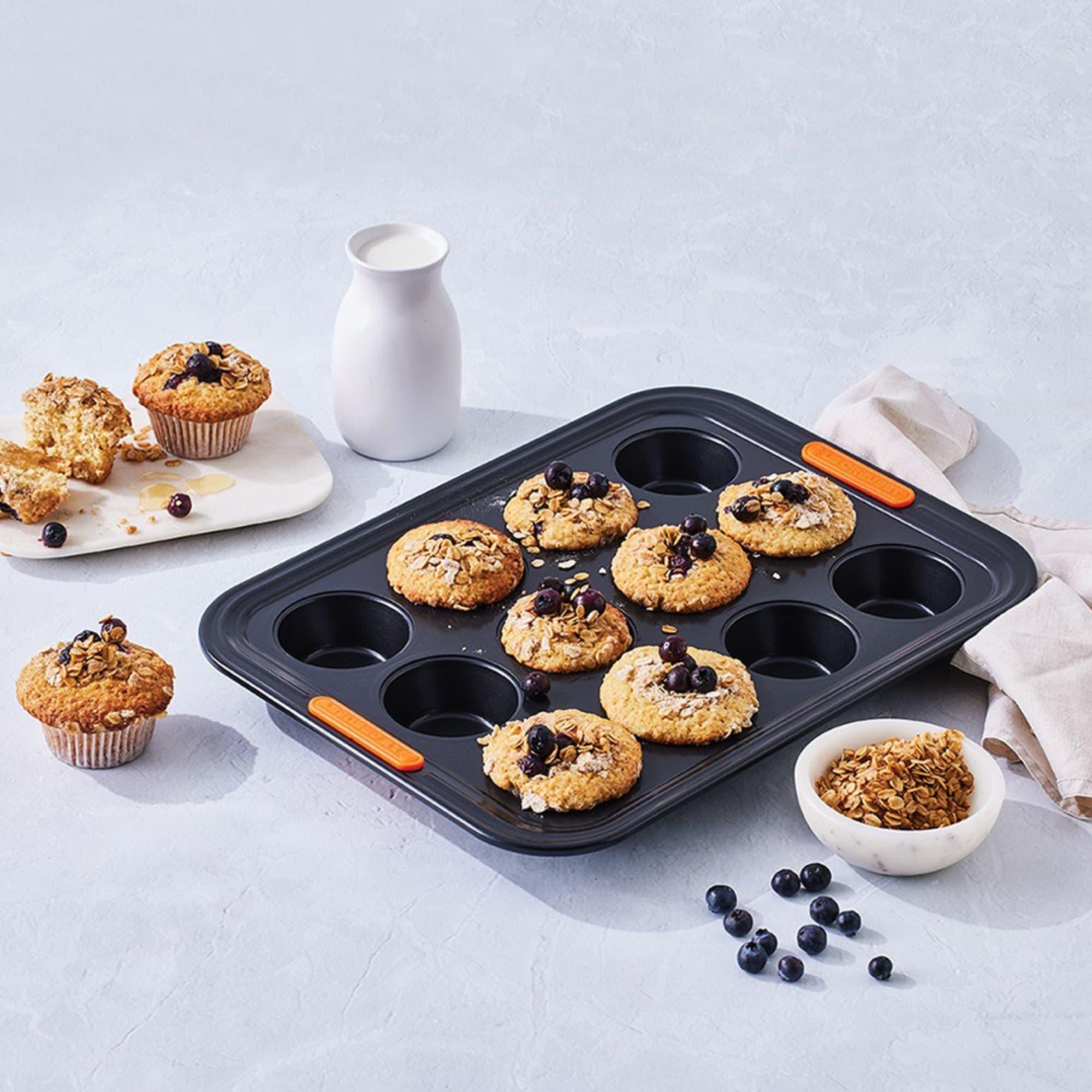 Le Creuset Toughened Non Stick Muffin Tray 12 Cup Image 4