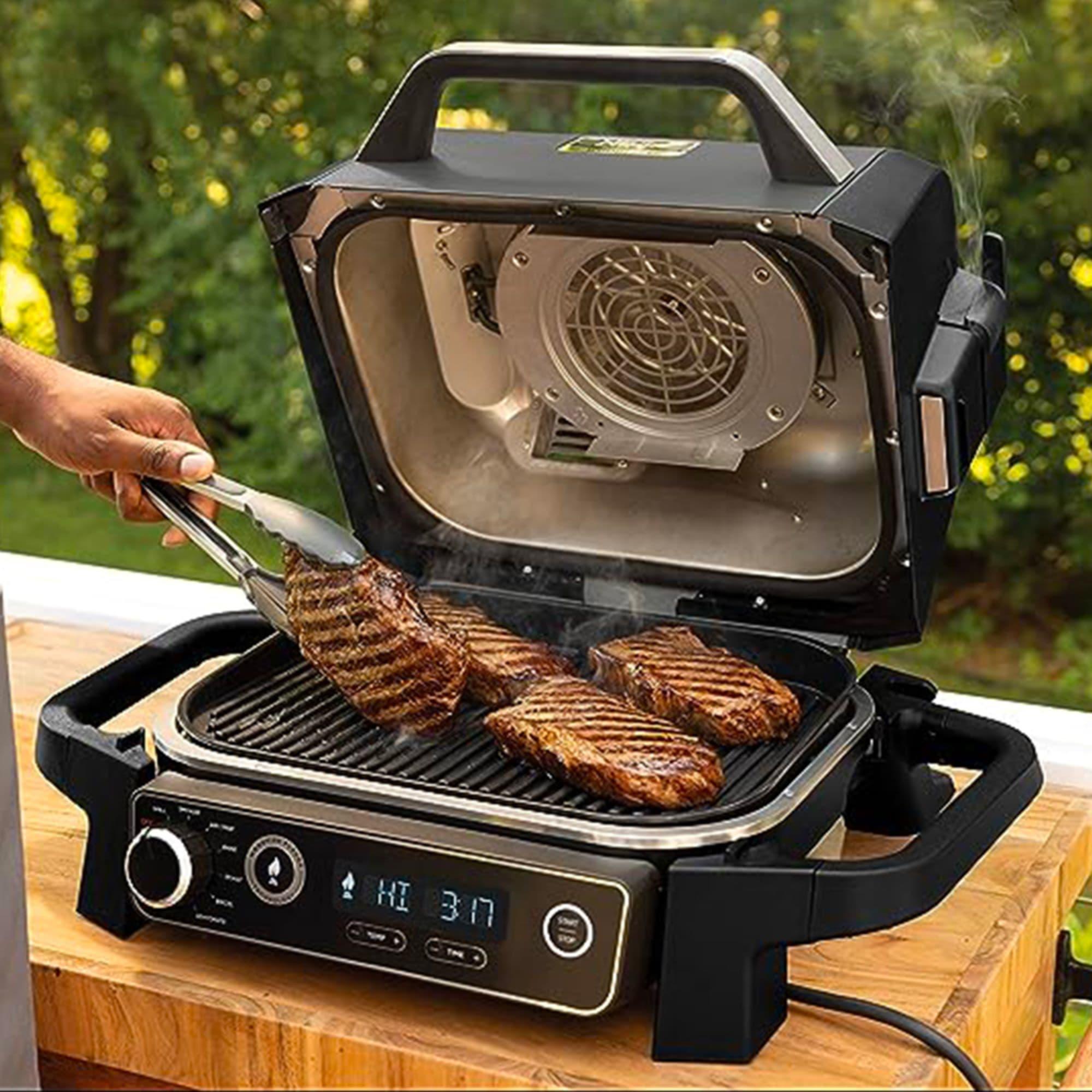 Ninja Woodfire Pro Outdoor Grill with Smart Probe Image 3