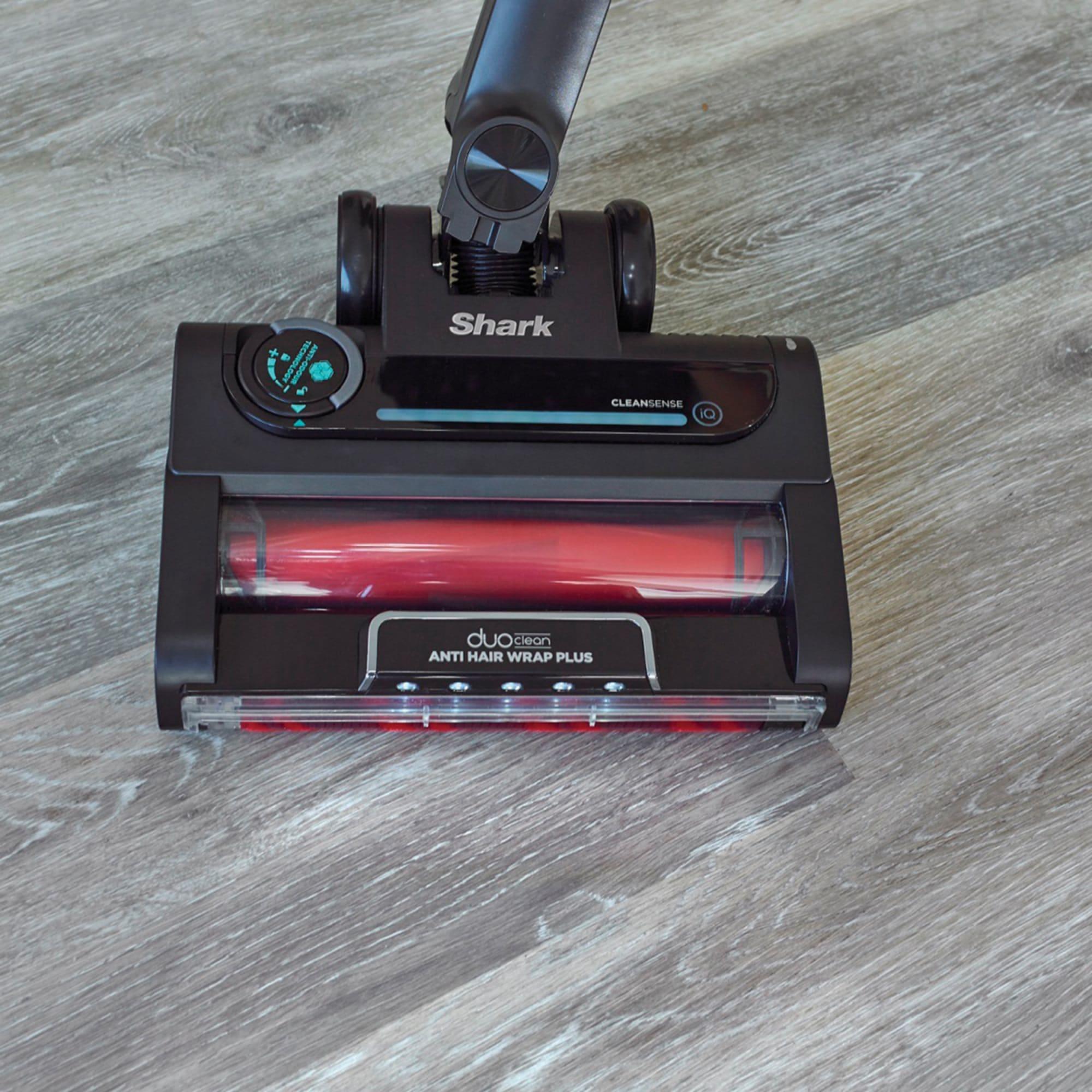 Shark iZ400 Stratos Cordless Pet Pro Vacuum with Clean Sense IQ Brass Image 3