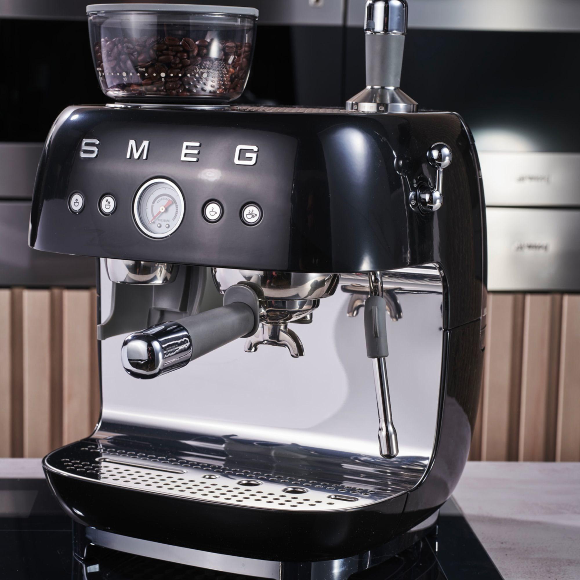Smeg 50's Retro Style Espresso Machine with Built In Grinder Black Image 12