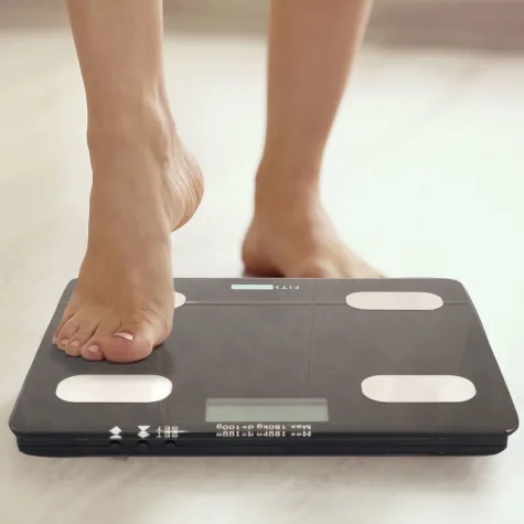FitSmart Electronic Floor Body Scale Image 2
