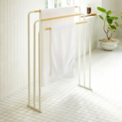 Yamazaki Plain Bath Towel Hanger White Image 2