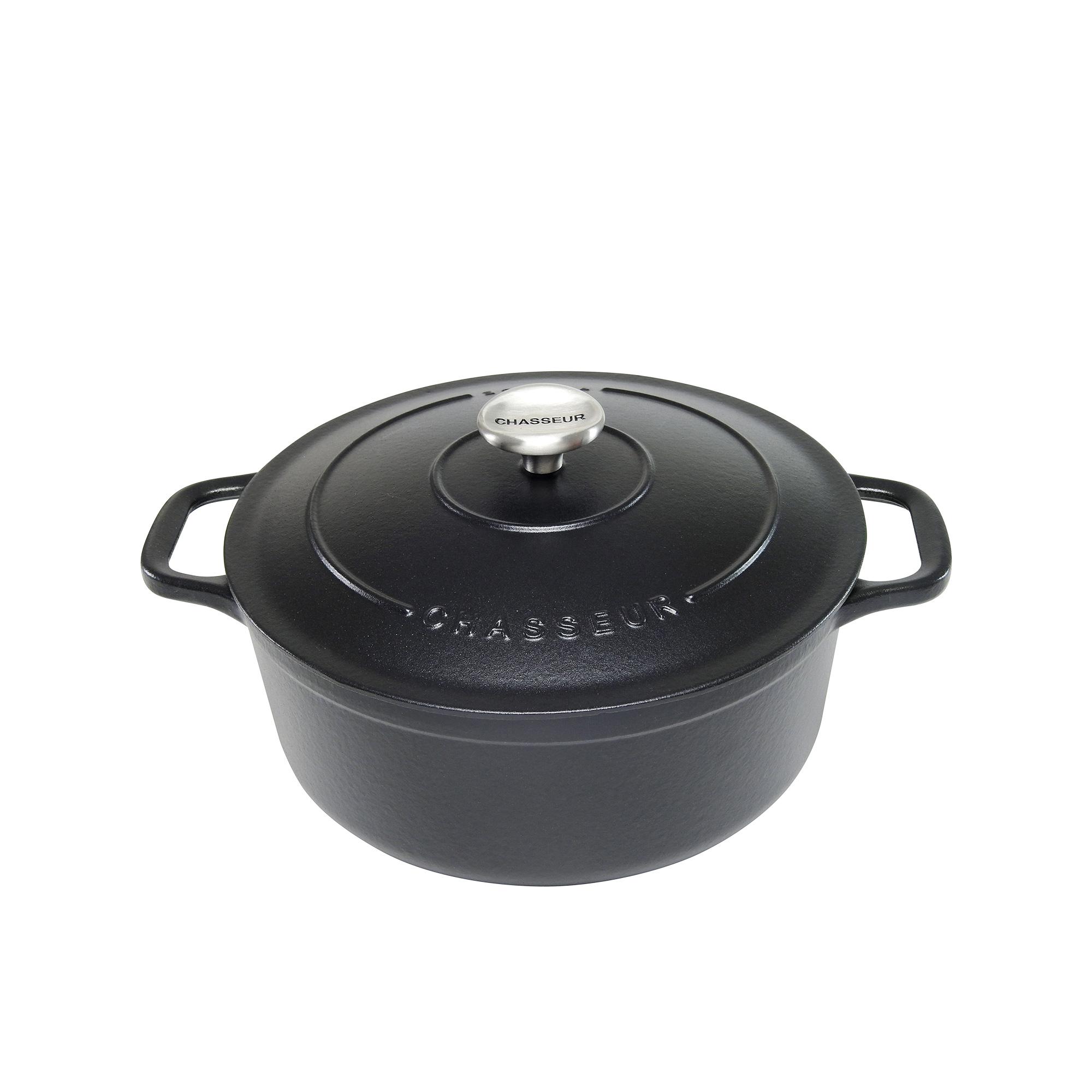 Chasseur Round French Oven 20cm - 2.5L Matte Black Image 1