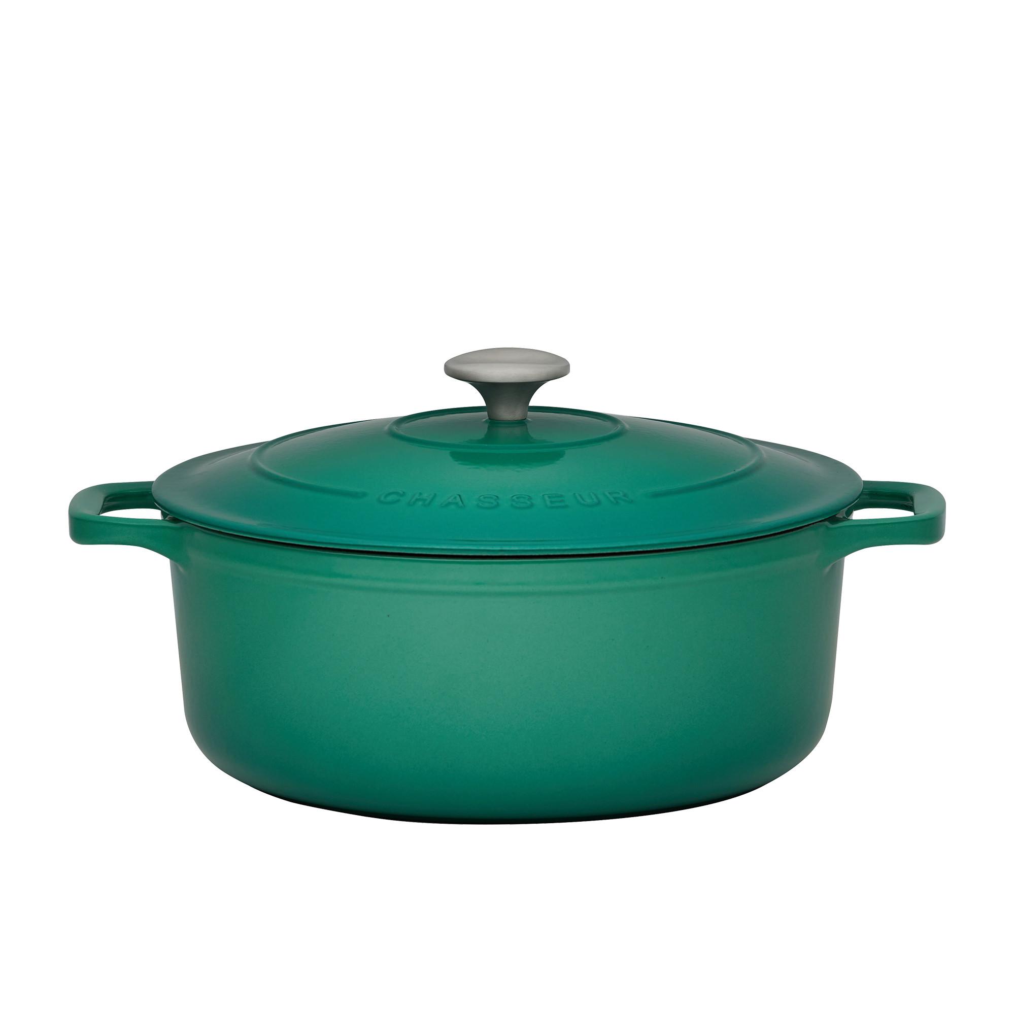 Chasseur Round French Oven 28cm - 6L Emerald Green Image 1
