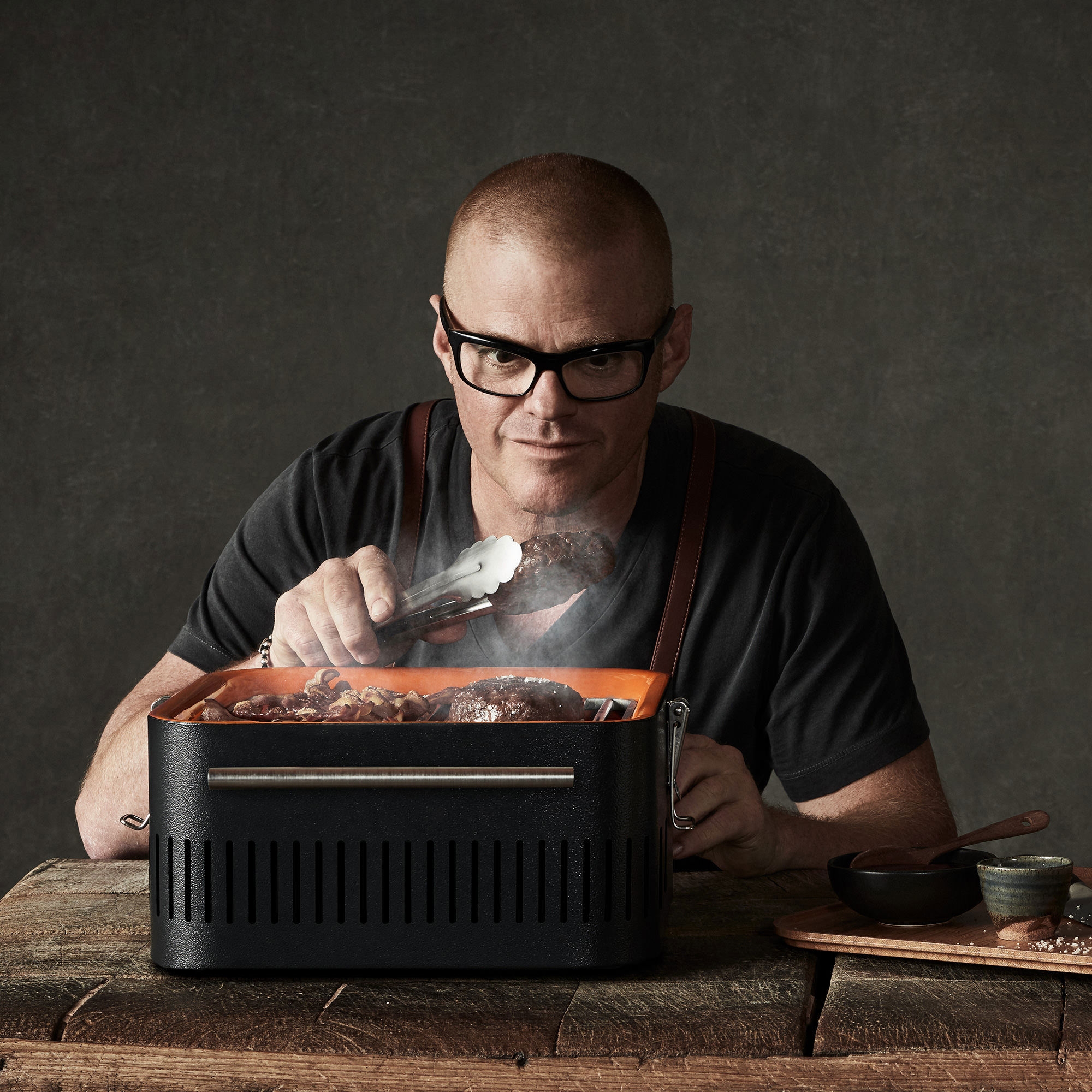 Everdure by Heston Blumenthal CUBE Charcoal Portable BBQ Graphite Image 2