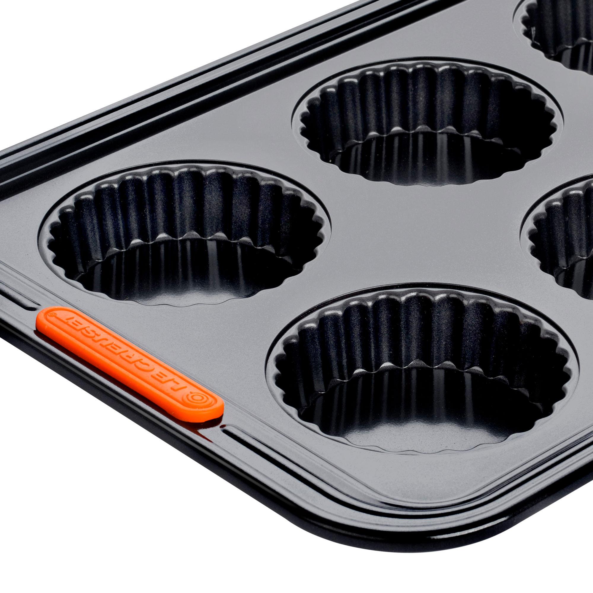 Le Creuset Toughened Non Stick Fluted Tart Tray 6 Cup Image 4