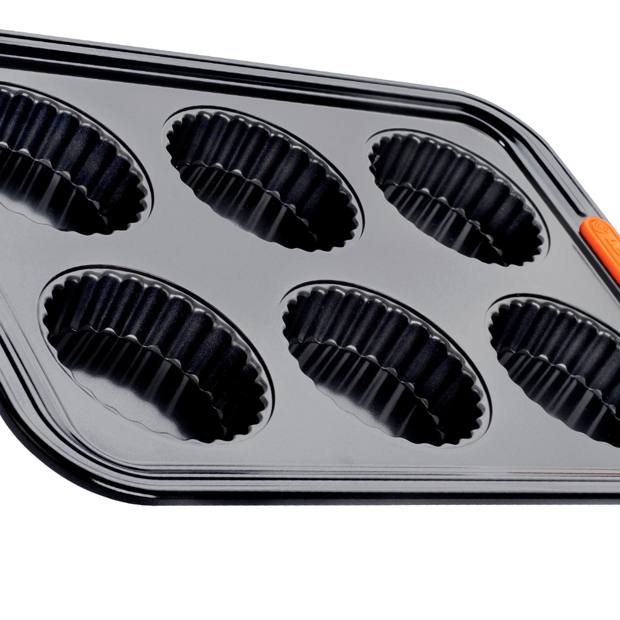 Le Creuset Toughened Non Stick Fluted Tart Tray 6 Cup Image 5