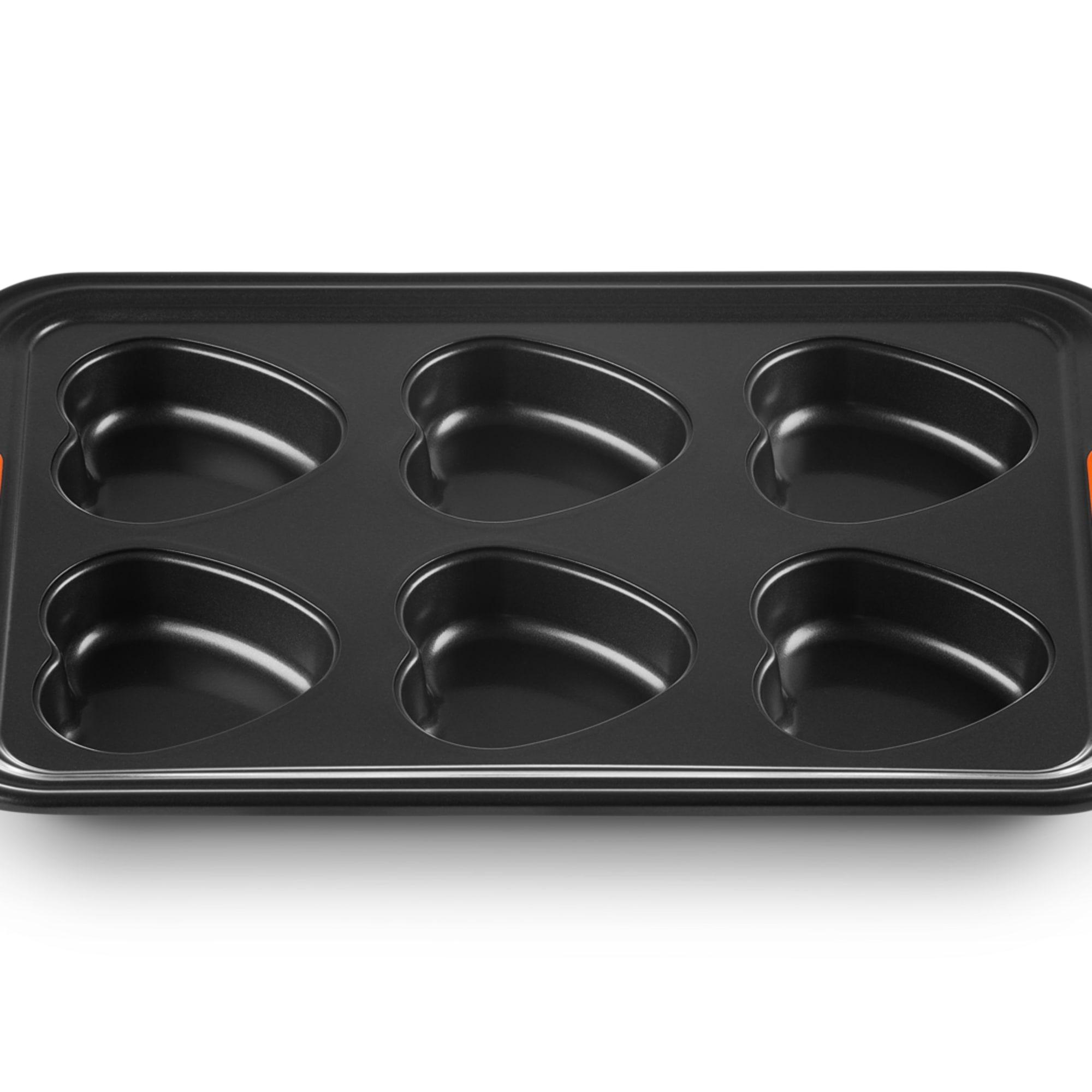 Le Creuset Toughened Non Stick Heart Shaped Muffin Tray 6 Cup Image 3