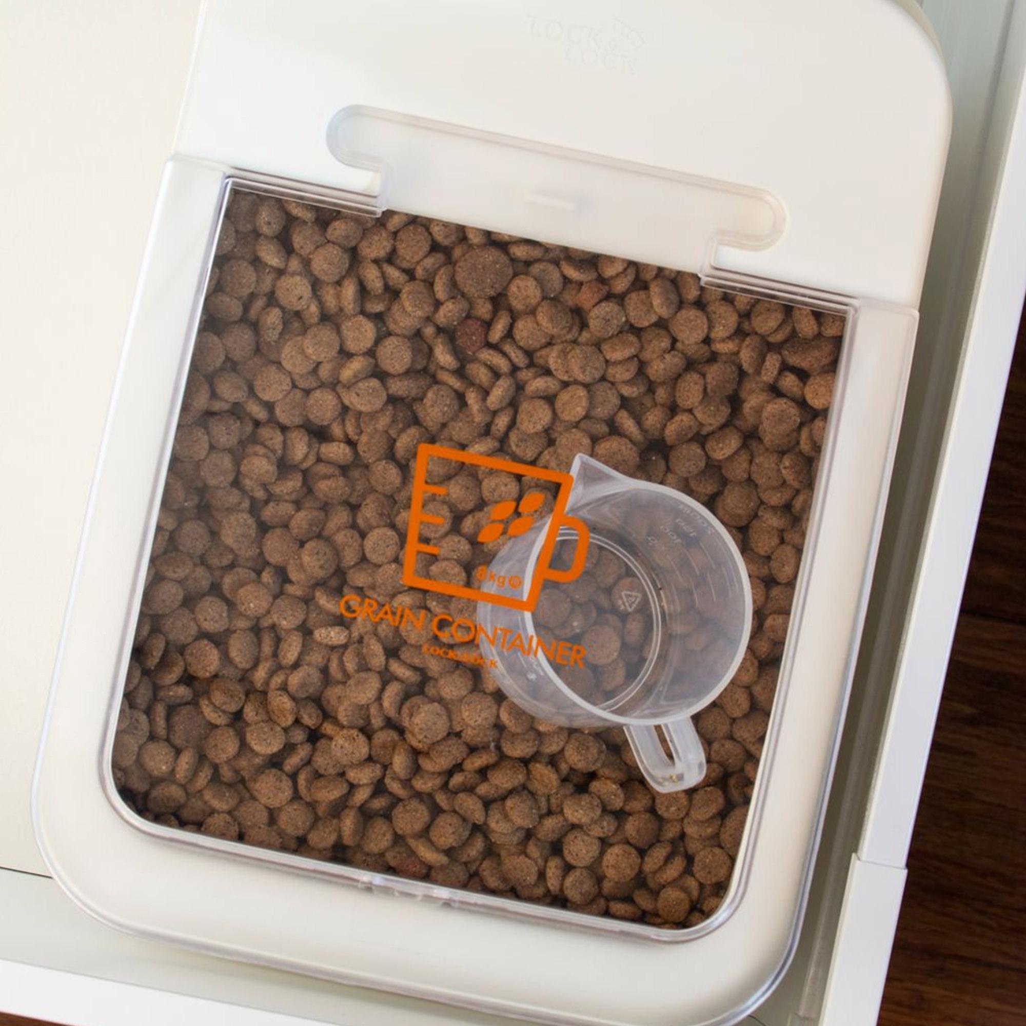 Lock & Lock Dry Food Container with Measuring Cup 8L Image 5