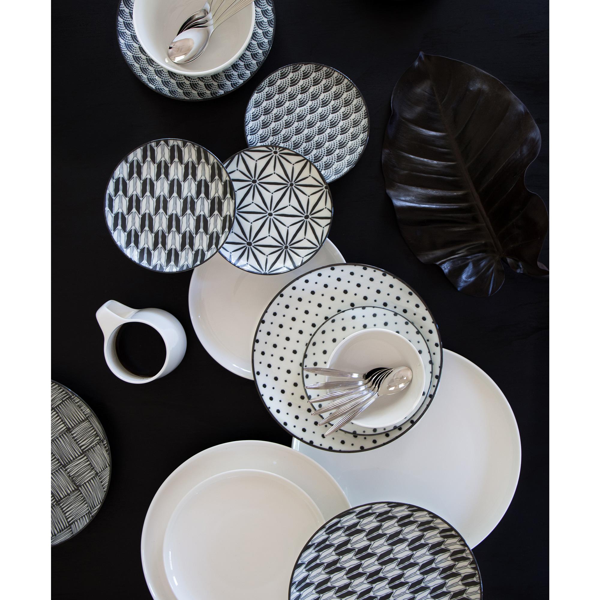 Japanese Collection Komon Porcelain Cake Plate Set of 5 Black Image 5