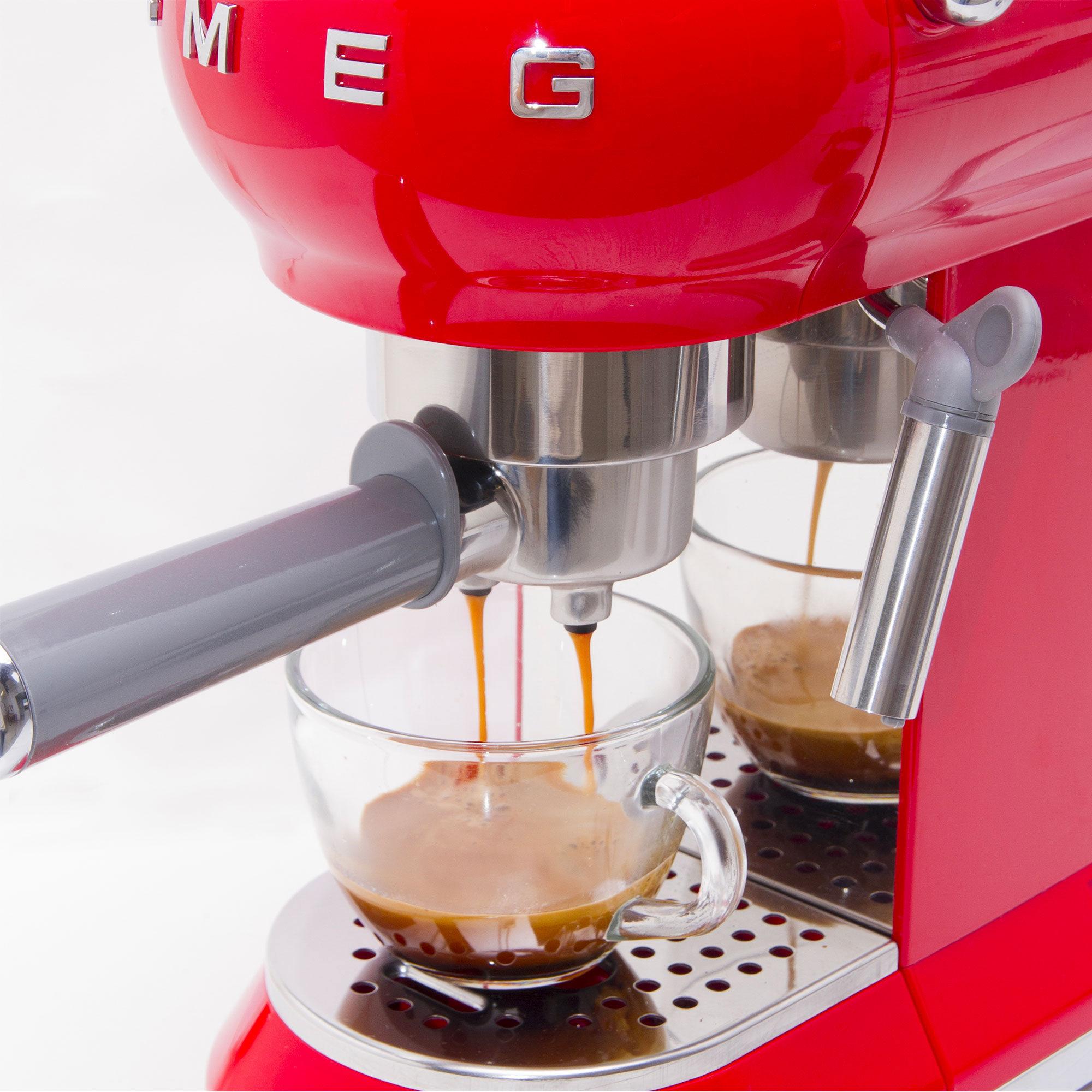 Smeg 50's Retro Style Espresso Coffee Machine Red Image 5