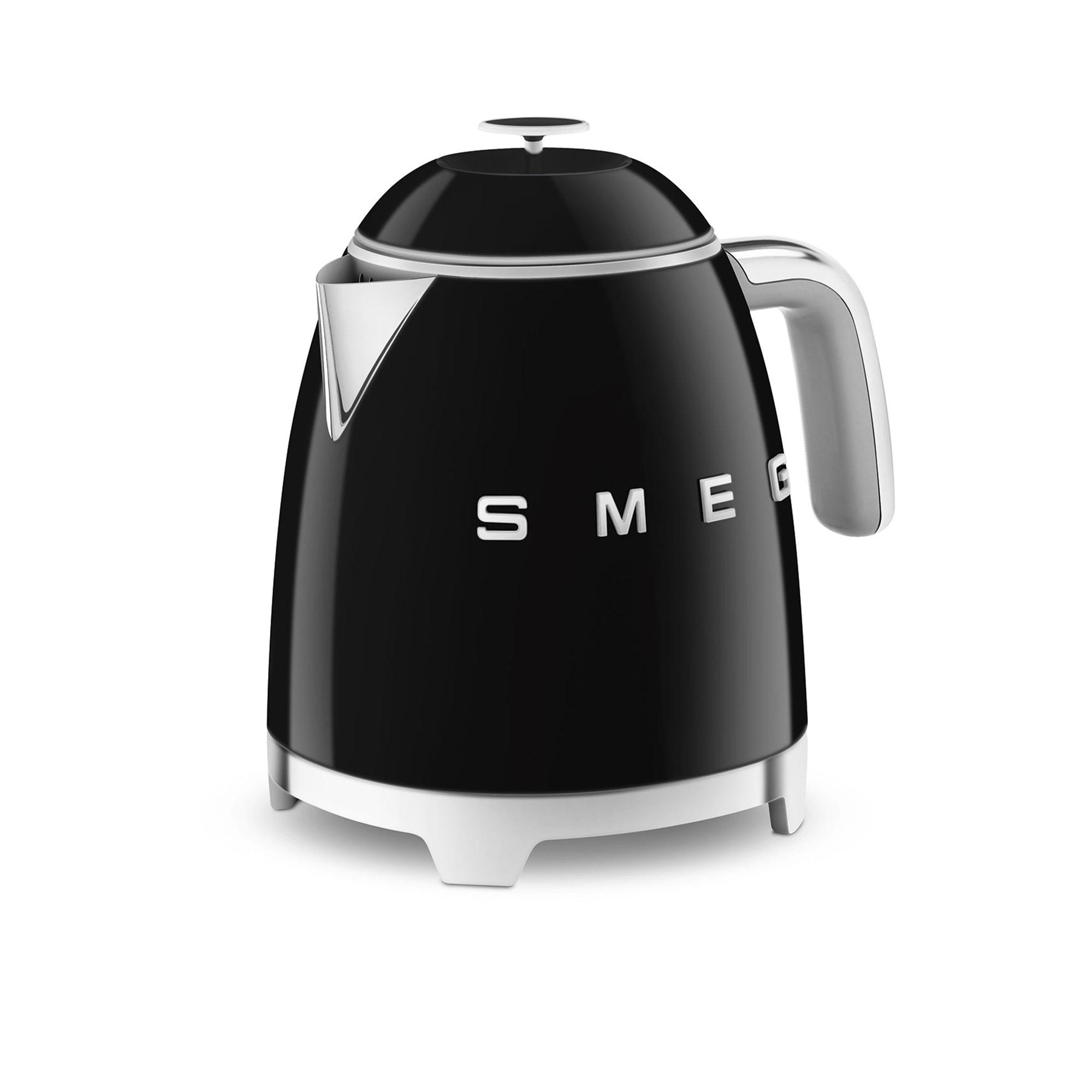 Smeg 50's Retro Style Mini Kettle 800ml Black Image 6
