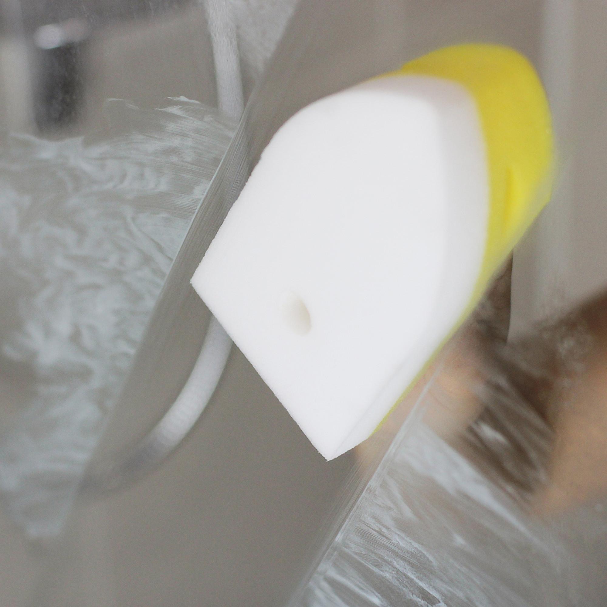 White Magic Shower Eraser Sponge Image 2