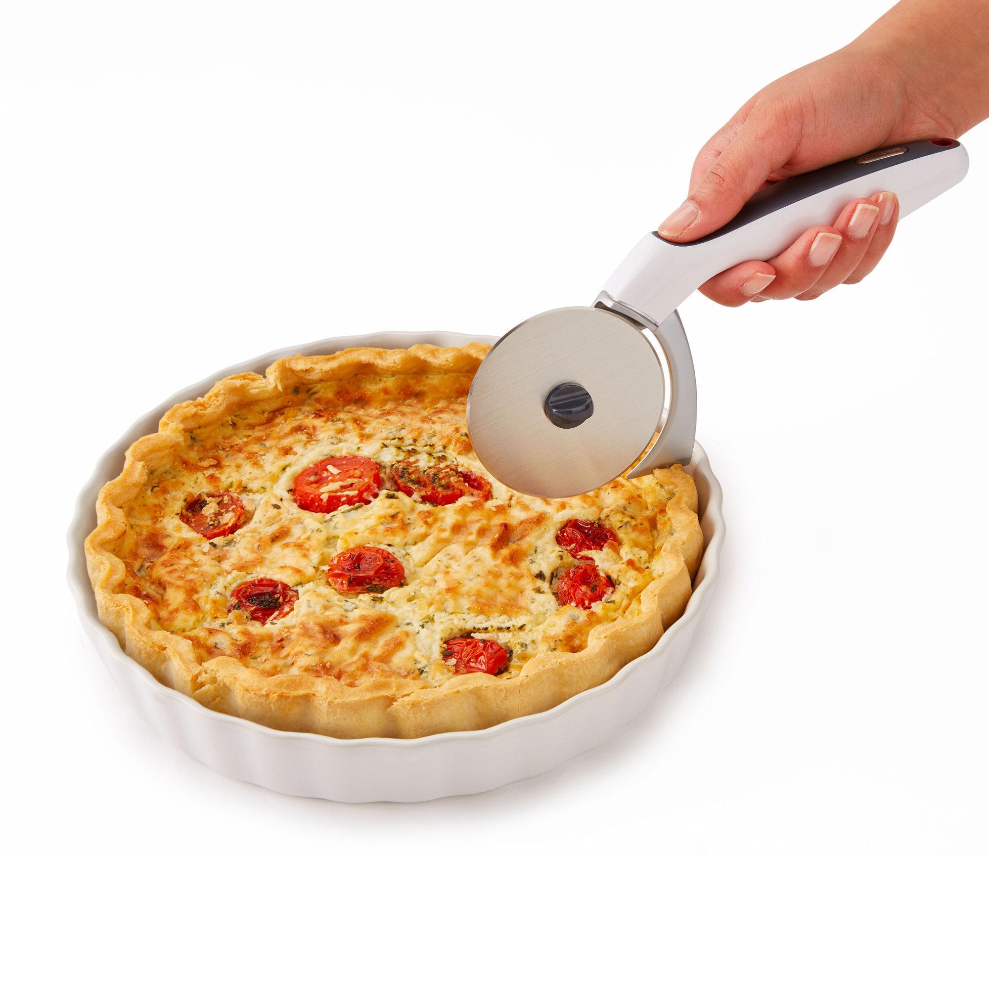 Zyliss Sharp Edge Pizza Cutter Image 3